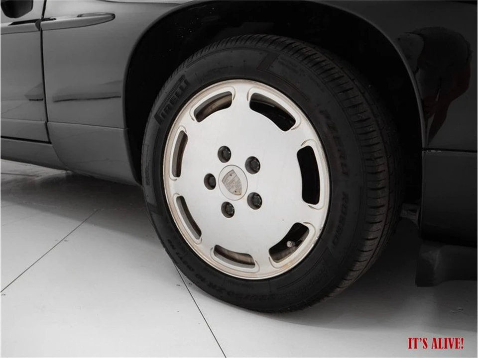 1988 Porsche 928 S4 - Image 15 of 31