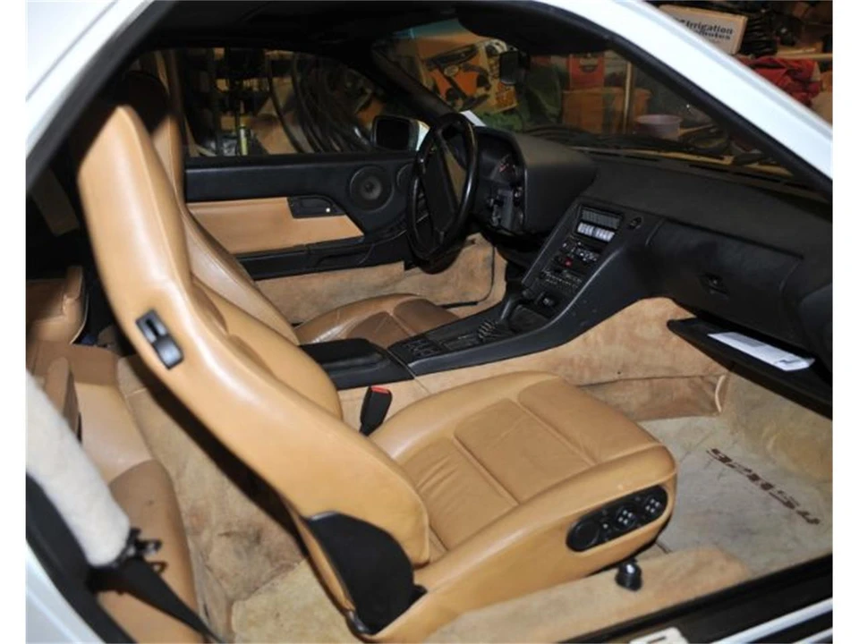 1988 Porsche 928 S4 - Image 6 of 12