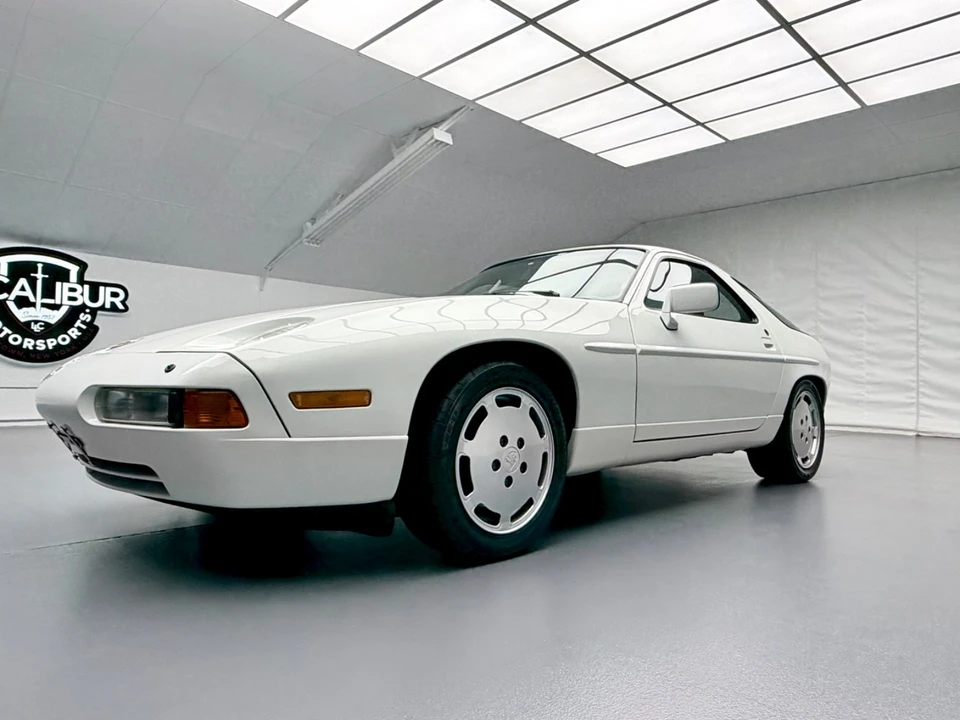 1988 Porsche 928 S4 - Image 10 of 21