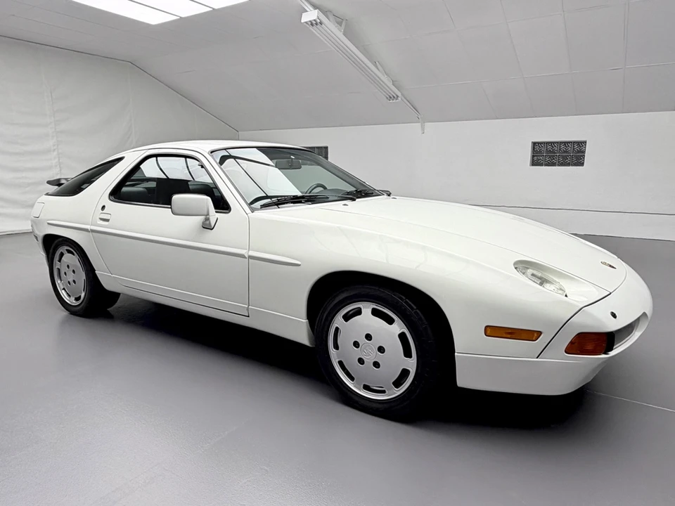 1988 Porsche 928 S4 - Image 5 of 21