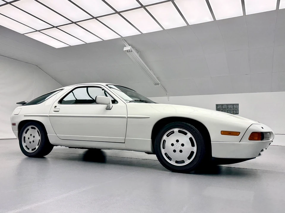 1988 Porsche 928 S4 - Image 4 of 21