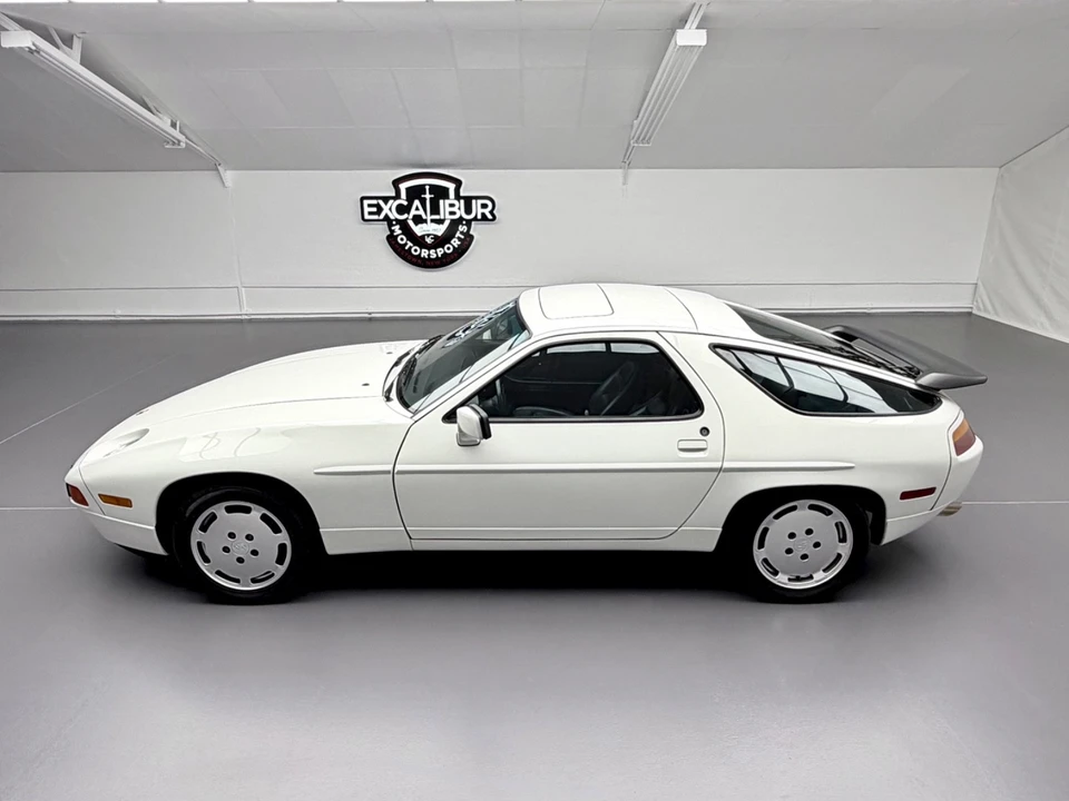 1988 Porsche 928 S4 - Image 14 of 21