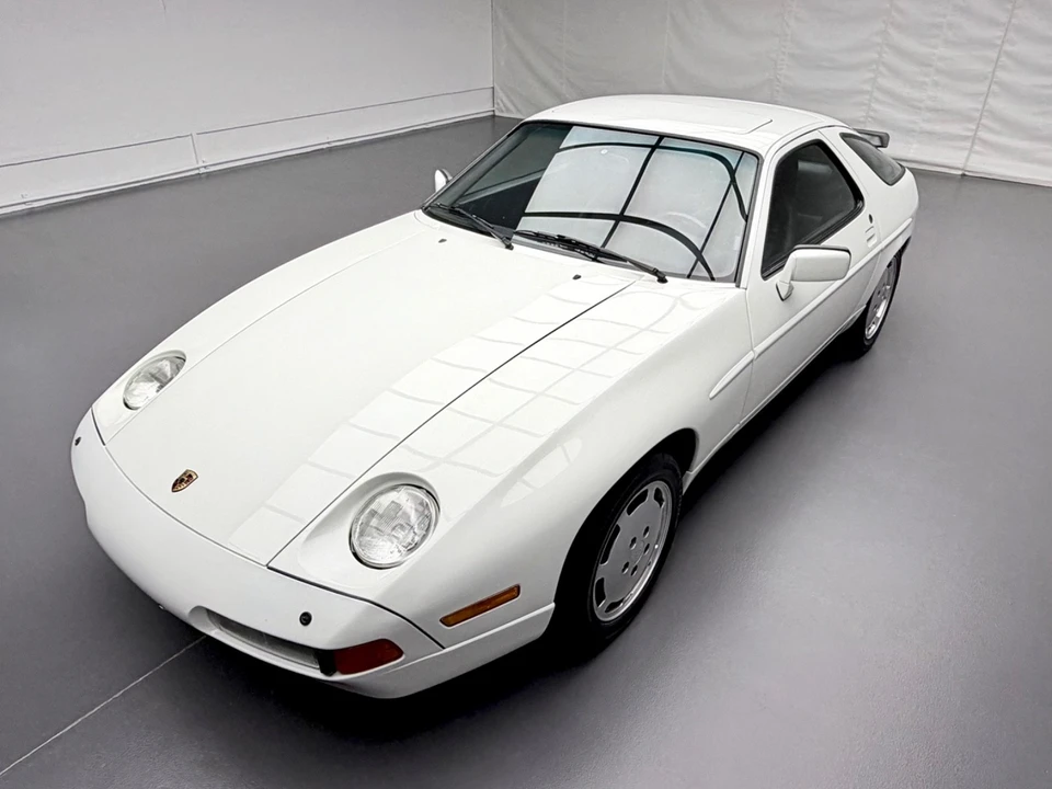 1988 Porsche 928 S4 - Image 11 of 21