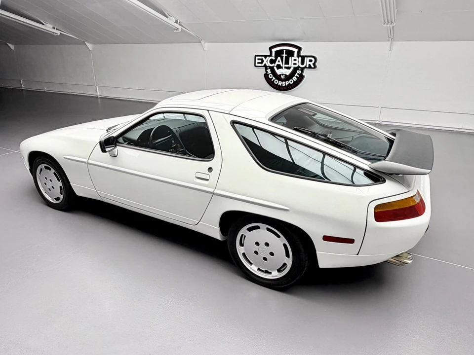 1988 Porsche 928 S4 - Image 15 of 21