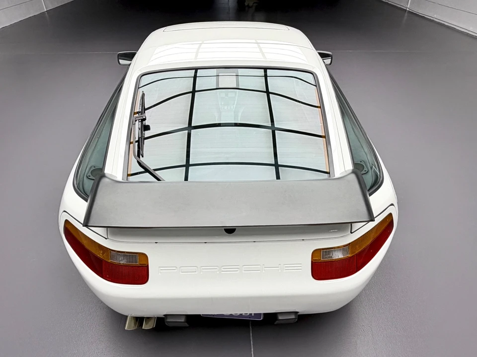1988 Porsche 928 S4 - Image 18 of 21