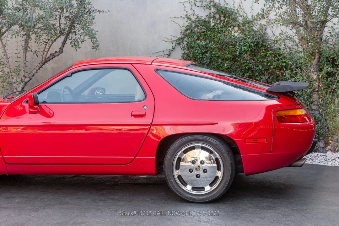 1988 Porsche 928 S4 - Image 15 of 31