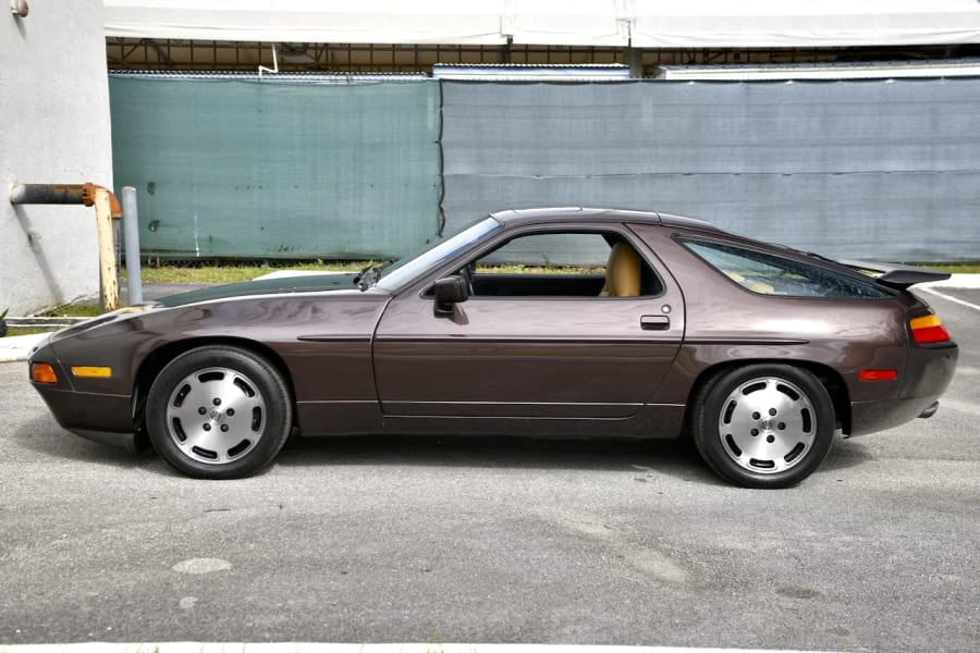 1988 Porsche 928 S4 - Image 2 of 31