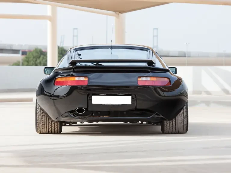 1988 Porsche 928 S4 - Image 10 of 30