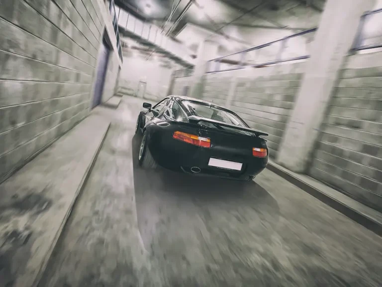 1988 Porsche 928 S4 - Image 29 of 30