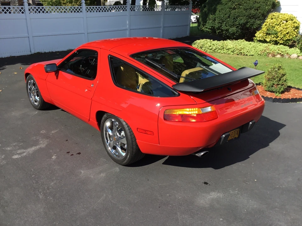 1988 Porsche 928 S4 - Image 4 of 24