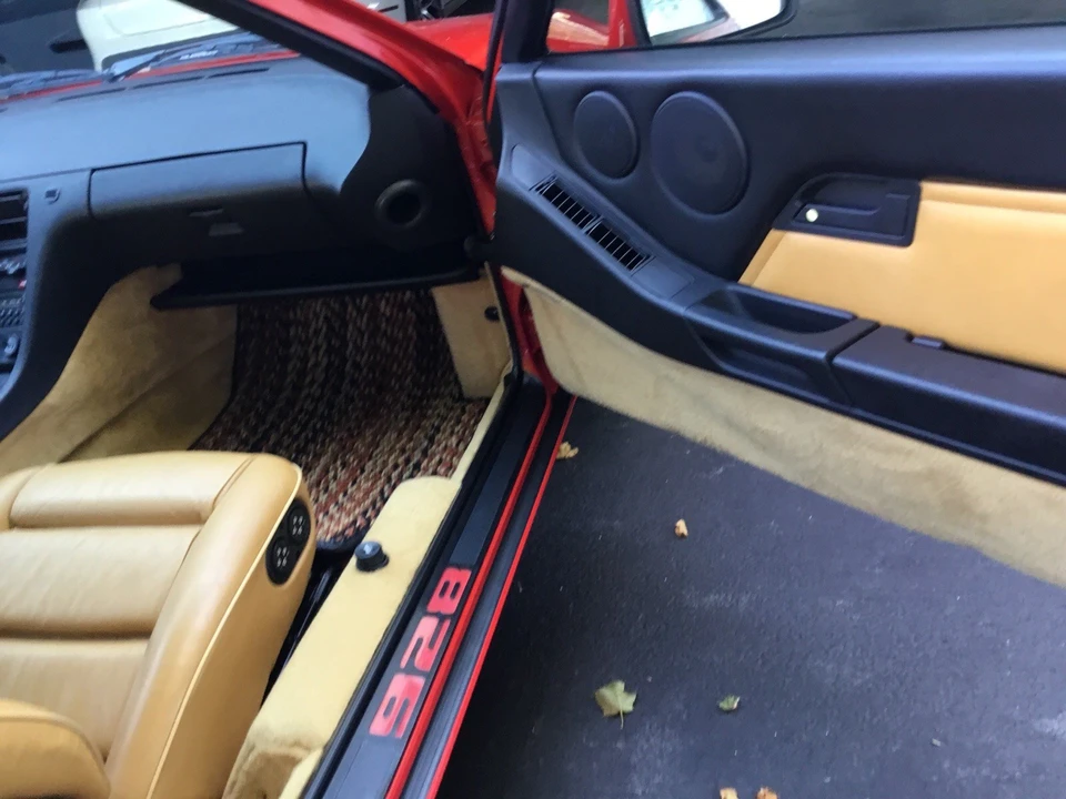 1988 Porsche 928 S4 - Image 15 of 24
