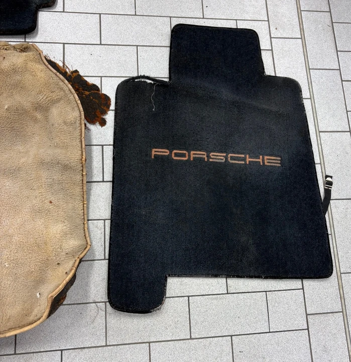 1988 Porsche 928 S4 - Image 19 of 29