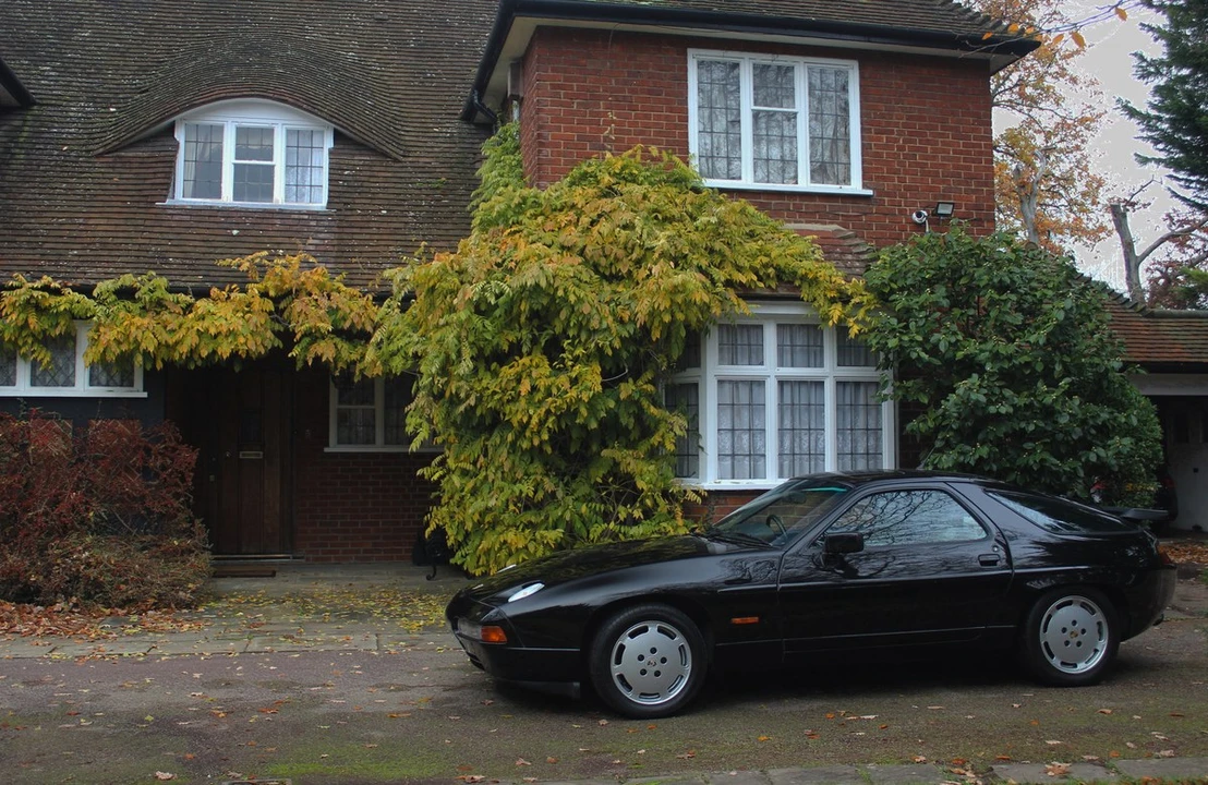 1988 Porsche 928 S4 - Image 16 of 30