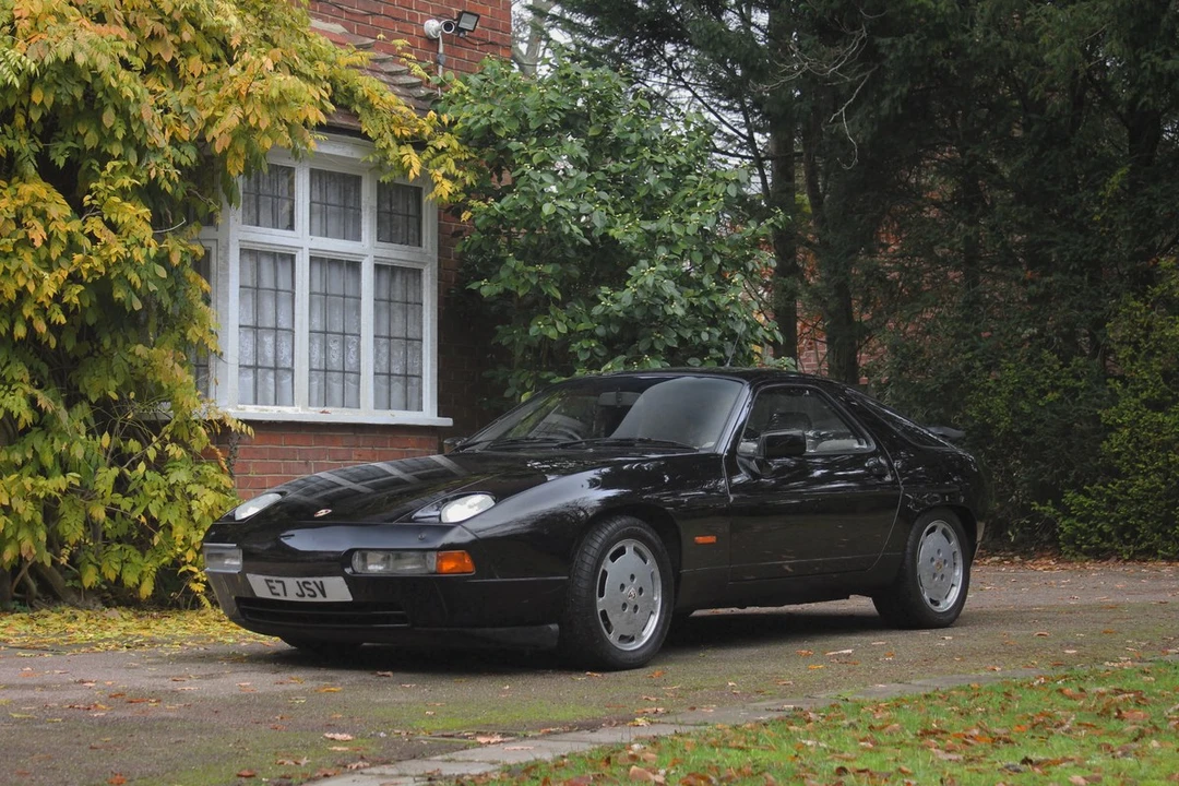 1988 Porsche 928 S4 - Image 13 of 30