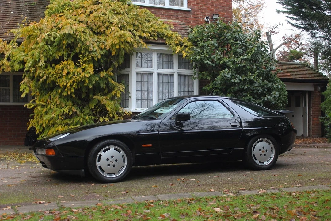 1988 Porsche 928 S4 - Image 18 of 30
