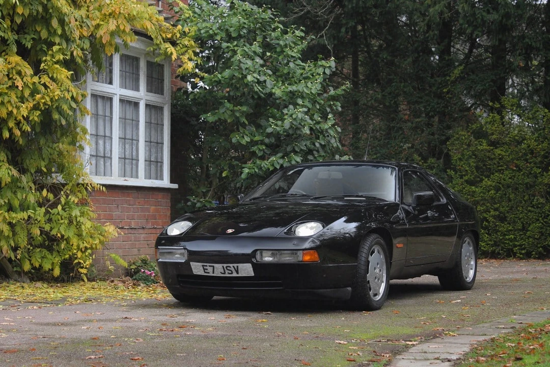 1988 Porsche 928 S4 - Image 6 of 30