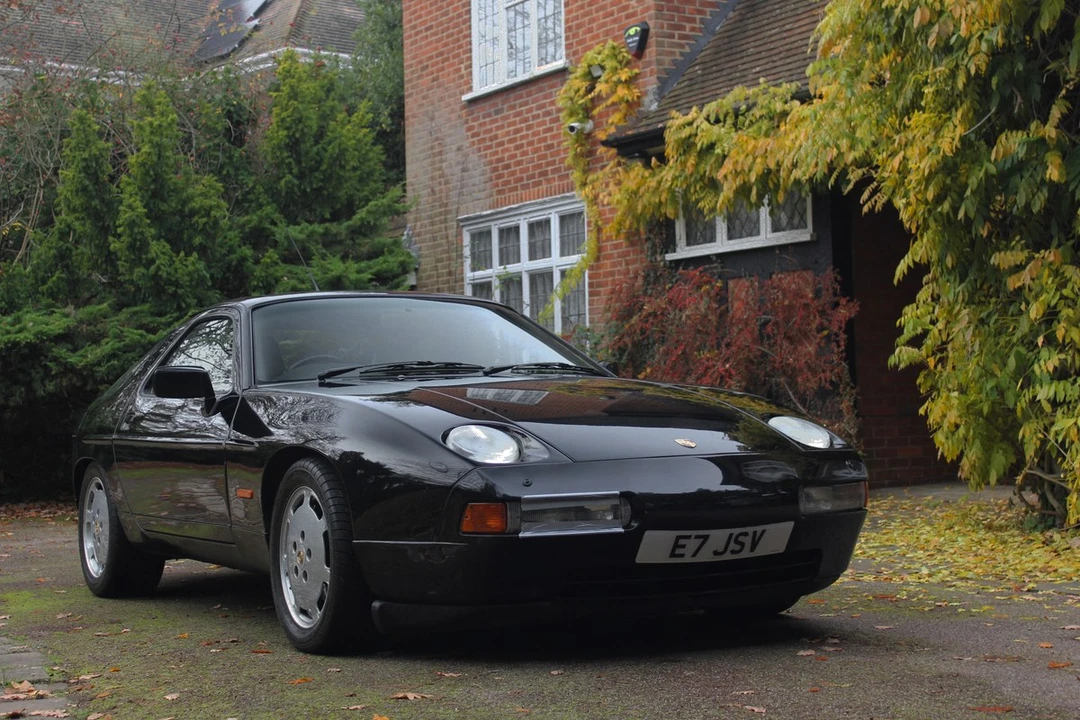 1988 Porsche 928 S4 - Image 9 of 30