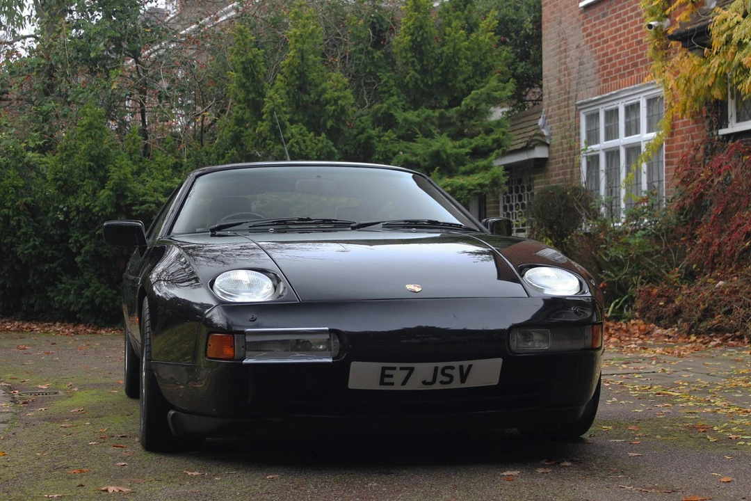 1988 Porsche 928 S4 - Image 11 of 30