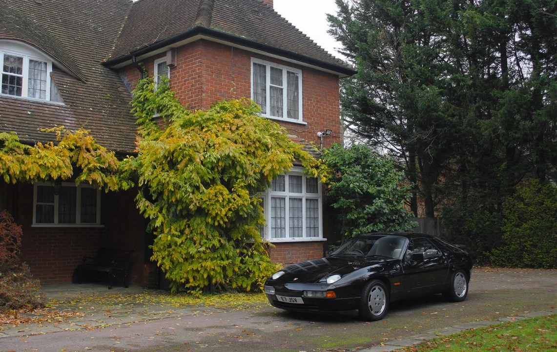 1988 Porsche 928 S4 - Image 15 of 30