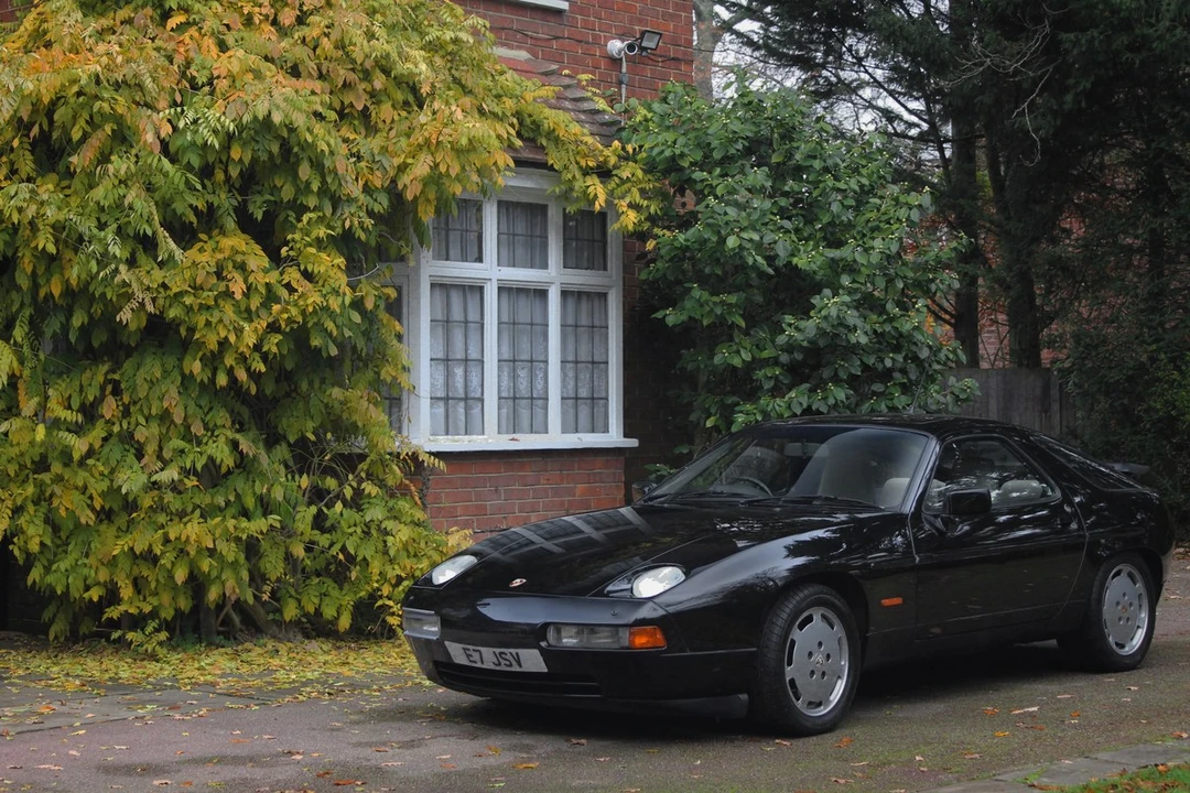 1988 Porsche 928 S4 - Image 14 of 30