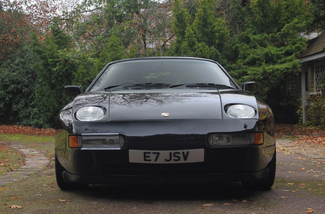1988 Porsche 928 S4 - Image 10 of 30