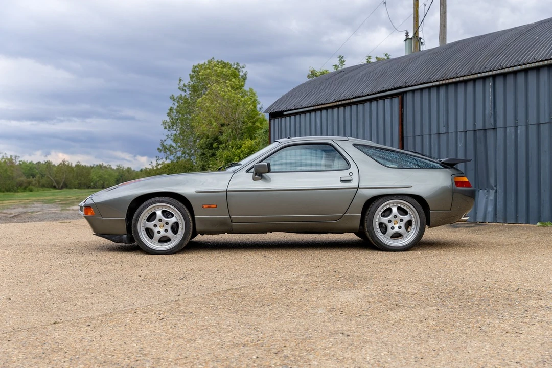 1988 Porsche 928 S4 - Image 17 of 30