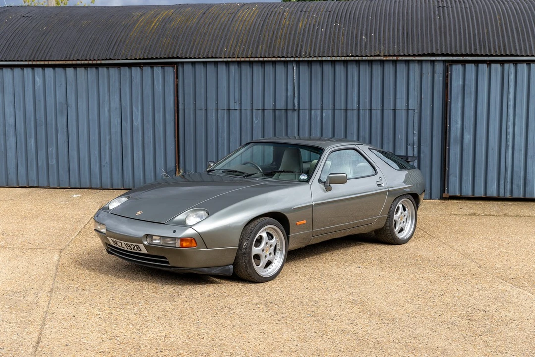 1988 Porsche 928 S4 - Image 15 of 30