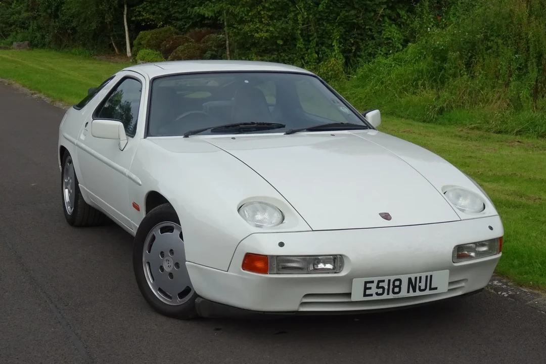 1988 Porsche 928 S4 - Image 14 of 30