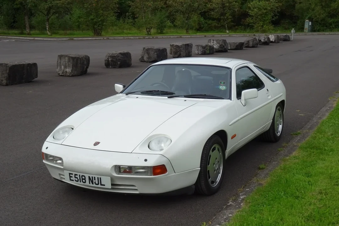 1988 Porsche 928 S4 - Image 23 of 30