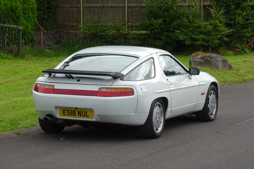 1988 Porsche 928 S4 - Image 26 of 30
