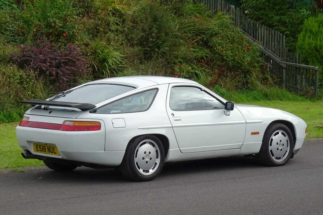 1988 Porsche 928 S4 - Image 27 of 30