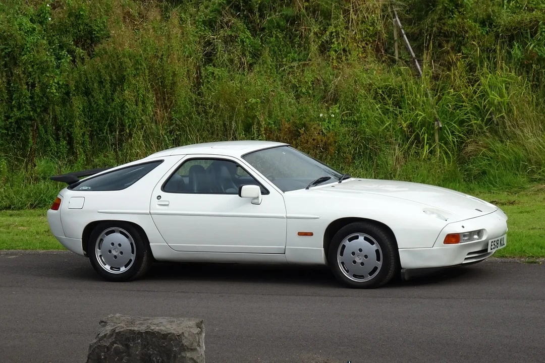 1988 Porsche 928 S4 - Image 28 of 30