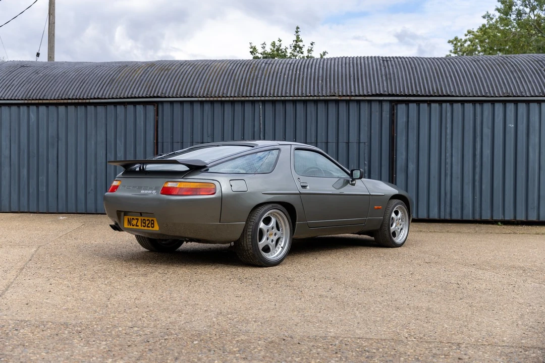 1988 Porsche 928 S4 - Image 18 of 30