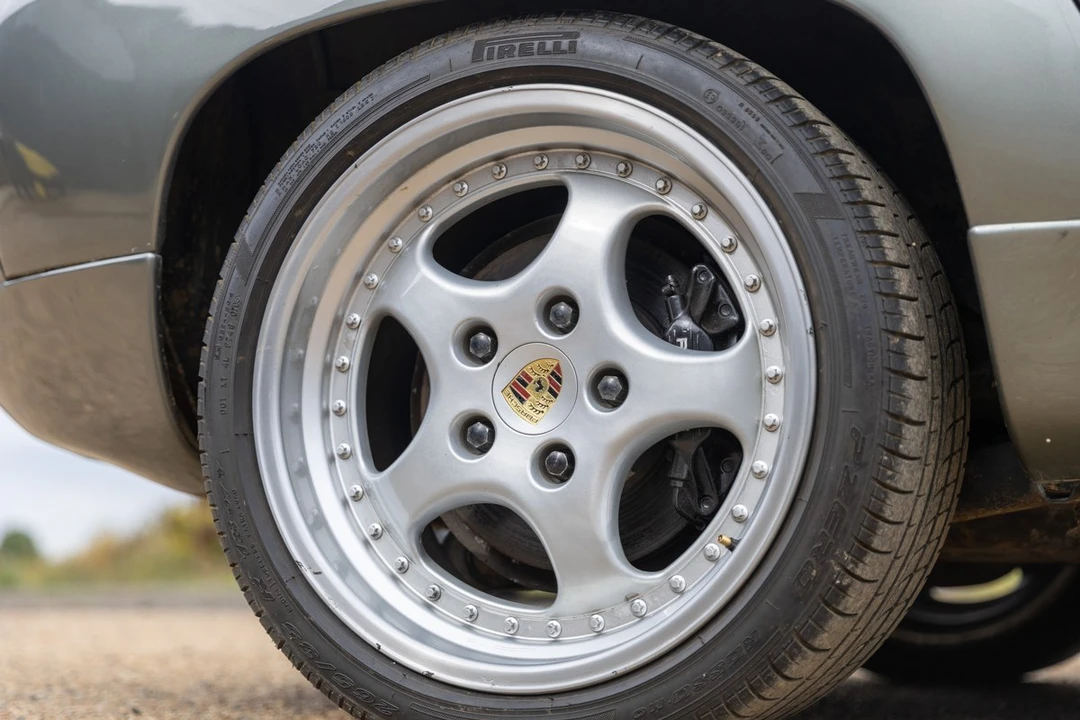 1988 Porsche 928 S4 - Image 24 of 30