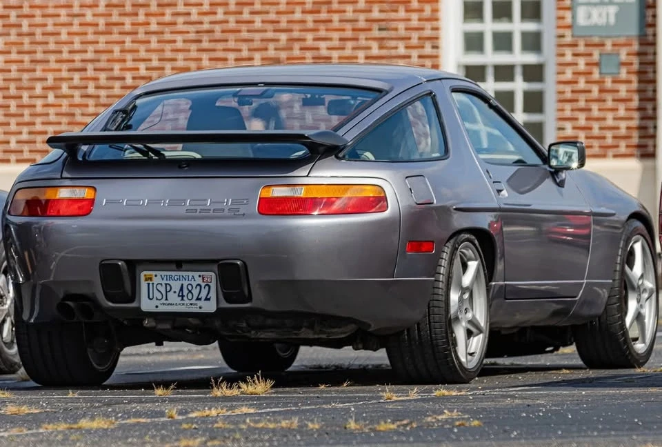 1988 Porsche 928 S4 - Image 2 of 19
