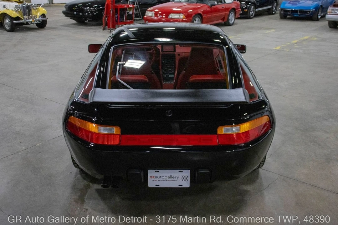 1988 Porsche 928 S4 - Image 5 of 12