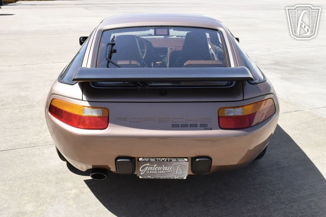 1988 Porsche 928 S4 - Image 12 of 12