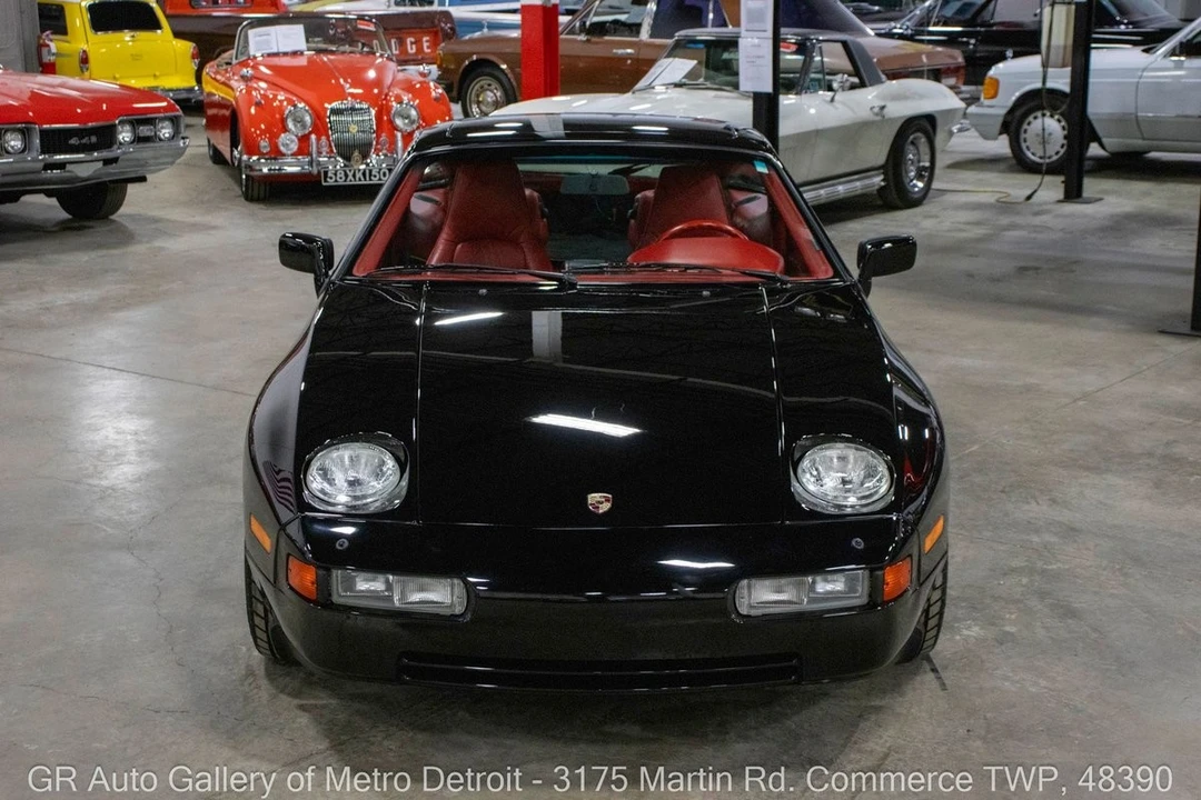 1988 Porsche 928 S4 - Image 11 of 12