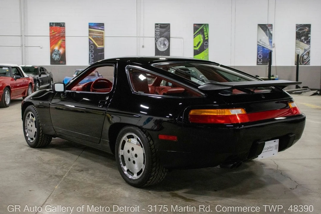 1988 Porsche 928 S4 - Image 4 of 12