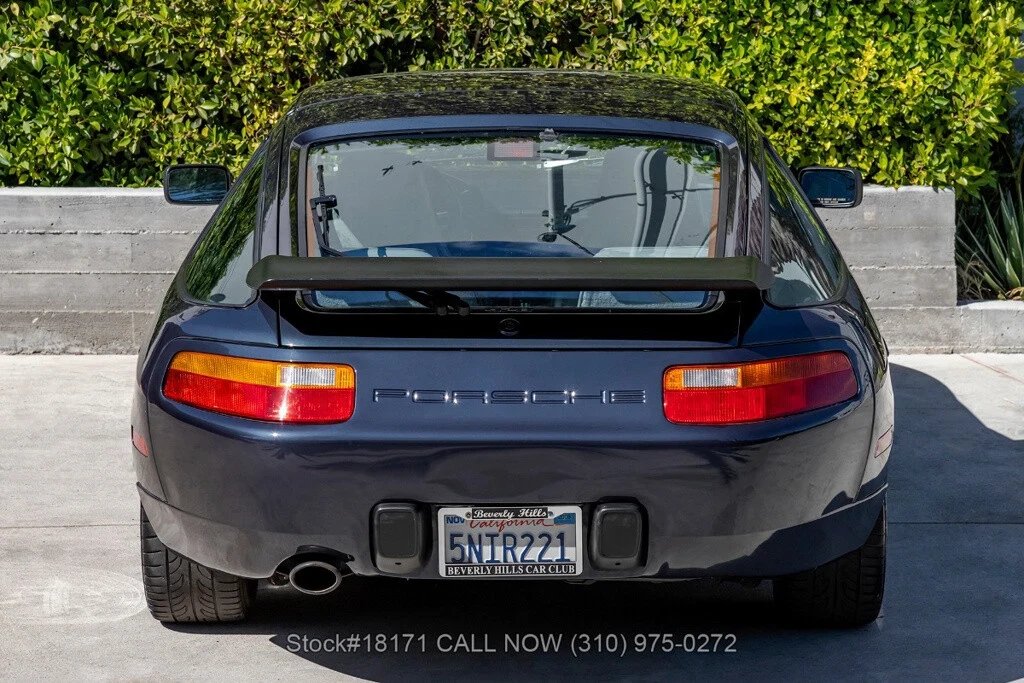 1988 Porsche 928 S4 - Image 8 of 12