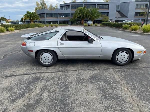 1988 Porsche 928 S4 - Image 6 of 20