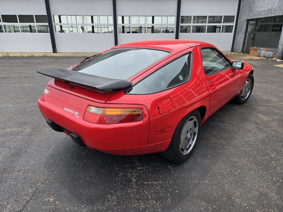 1988 Porsche 928 S4 - Image 5 of 11