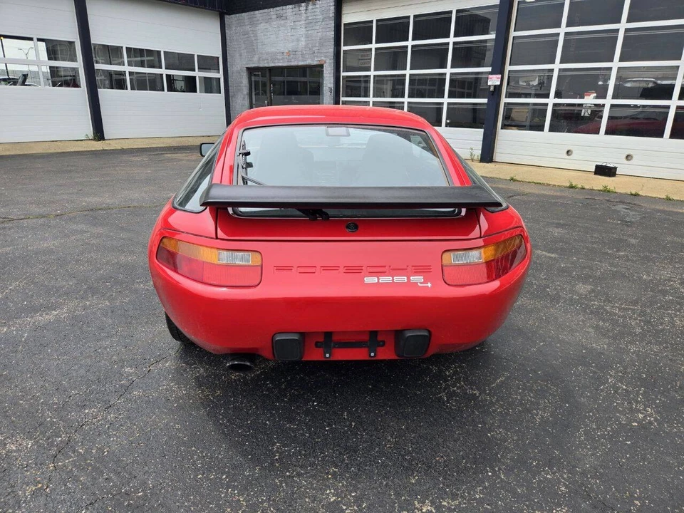 1988 Porsche 928 S4 - Image 4 of 11