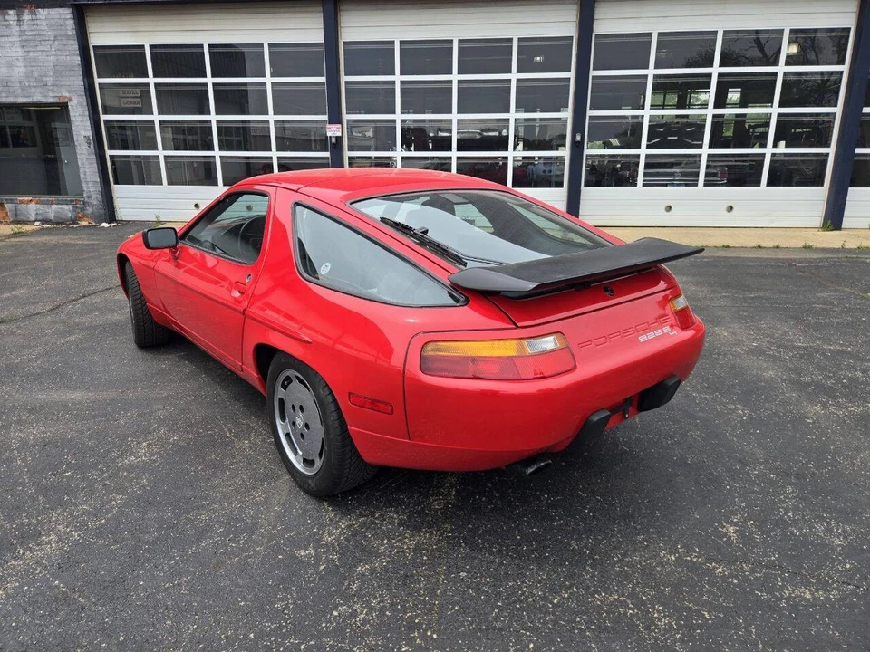 1988 Porsche 928 S4 - Image 3 of 11