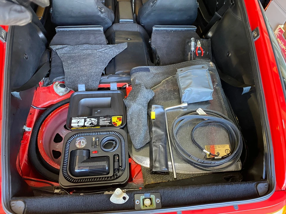1988 Porsche 928 S4 - Image 9 of 20