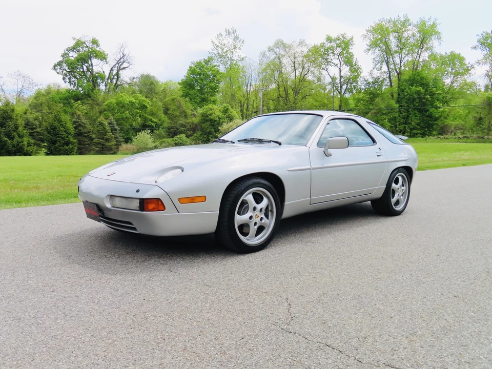 1988 Porsche 928 S4 - Image 2 of 31