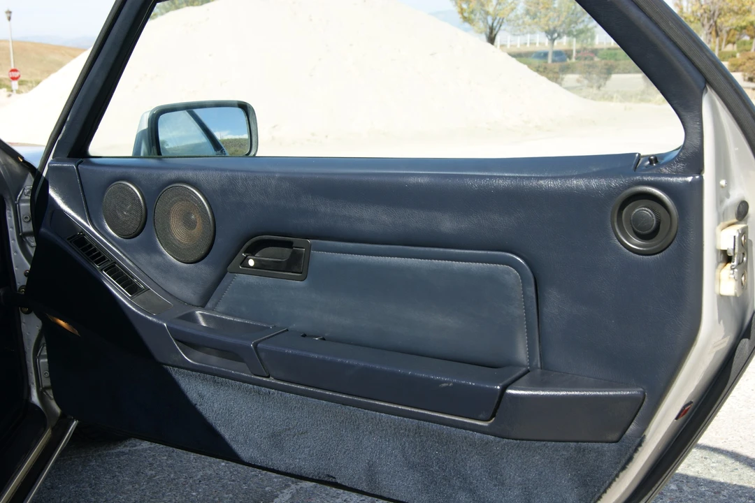 1988 Porsche 928 S4 - Image 23 of 31