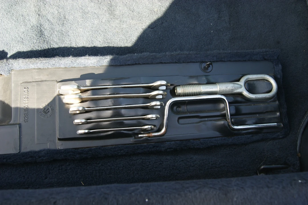 1988 Porsche 928 S4 - Image 31 of 31