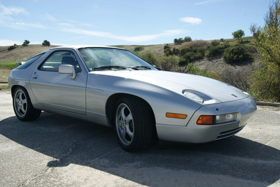 1988 Porsche 928 S4 - Image 4 of 31