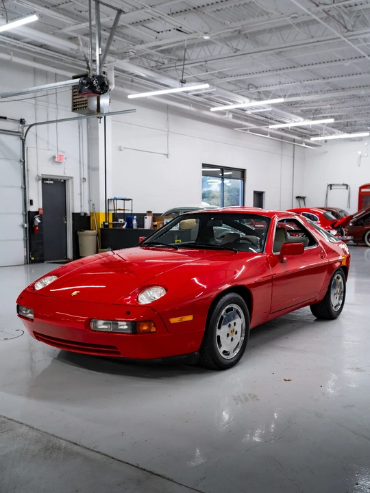 1988 Porsche 928 S4 - Image 2 of 31